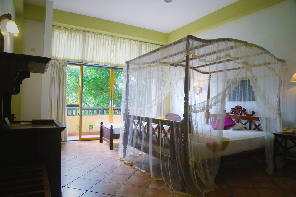 Sanmira Renaissance Hotel Unawatuna Ngoại thất bức ảnh